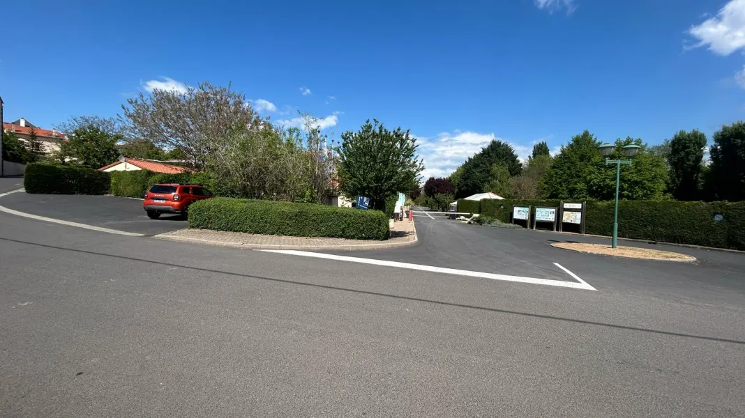 CAMPING LE CLOS AUROY