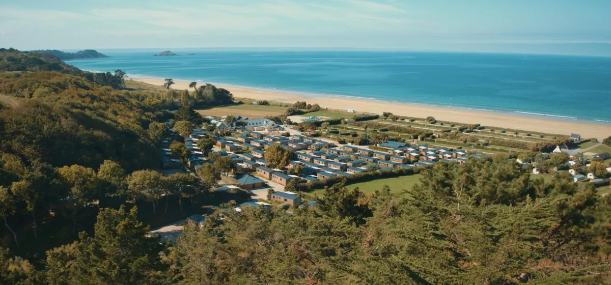 CAMPING YELLOH! VILLAGE SAINT PABU PLAGE