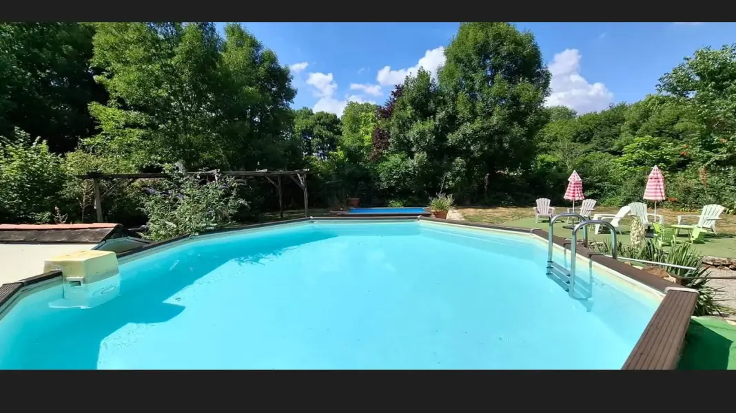 EN CAMPAGNE (CAMPING & GÎTES)