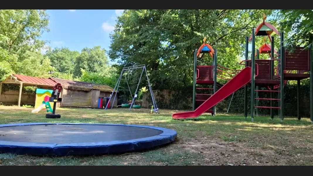 EN CAMPAGNE (CAMPING & GÎTES)