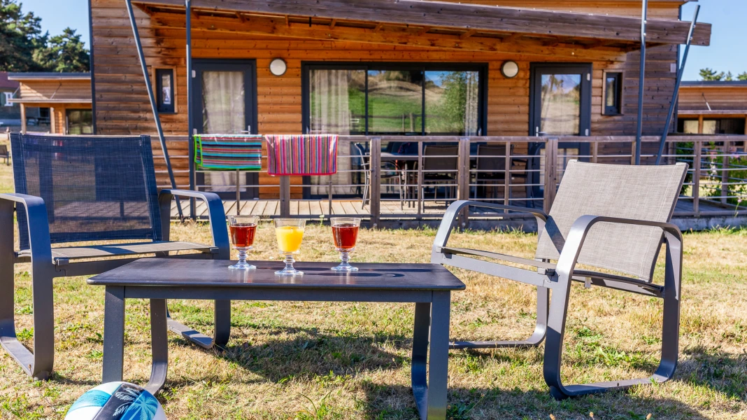 CAMPING LES SOUS BOIS DU LAC DE NAUSSAC