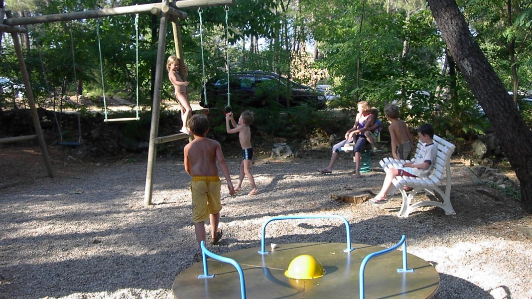 CAMPING DE L'ESCOURBY