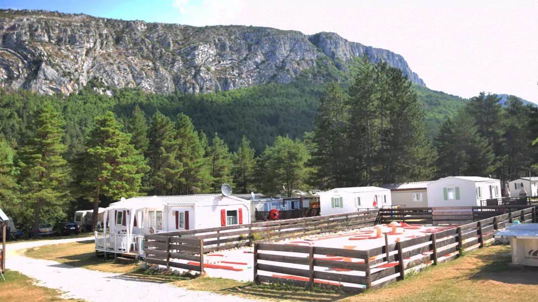 CAMPING LA PINATELLE