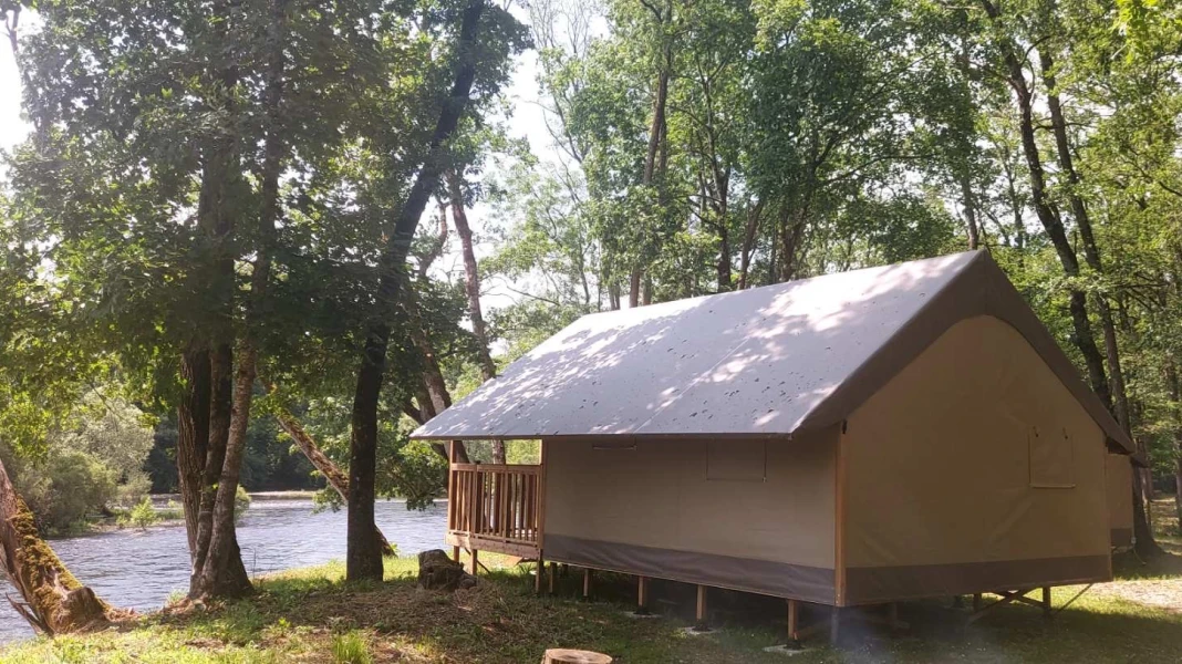 LES CHALETS SUR LA DORDOGNE